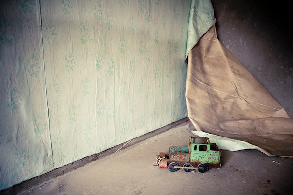 The abandoned town of Pripyat was once home to the plant’s workers and their families. The town’s 49,000 inhabitants were told to leave within 36 hours after the explosion due to the incredibly high levels of radiation released, leaving behind homes once occupied by families.
