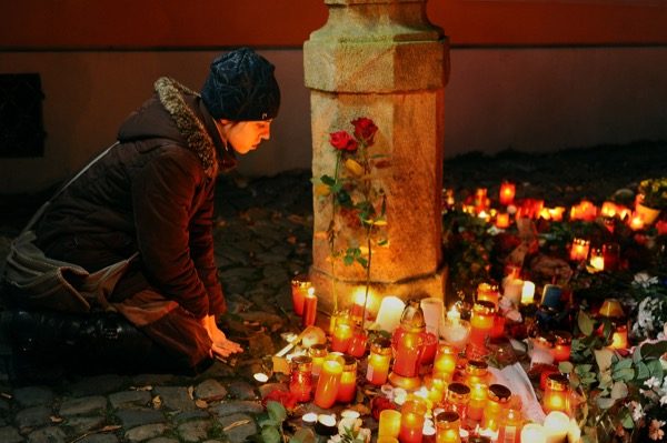 The Paris attacks have once again shown the brutal and horri c nature of the extremist groups claiming to represent Muslims but have nothing to do with Islam... © Bianca Dagheti. November 14th, 2015. Flickr