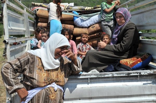 Refugees should always be grateful to the European countries that have opened their hearts and homes to them. © Thomas Koch | Shutterstock