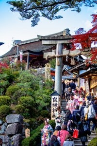 Entrance of Kyomizu Temple in Kyoto, Japan. It is one of the most famous landmarks of Kyoto with UNESCO World Heritage. © Pigprox | Shutterstock.com