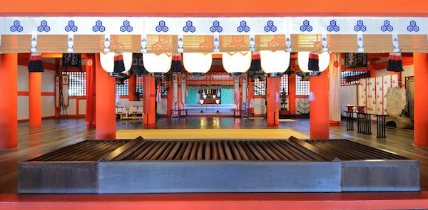 Shinto shrine at Itsukushima, Japan. © Sean Pavone | shutterstock.com