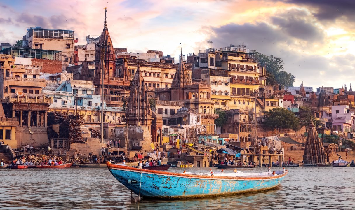 Image showing the many temples on the banks of the city of Varanasi.