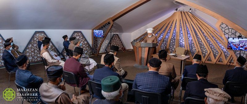 ‘Becoming the True Helpers of Allah’ – Summary of Concluding Address at Majlis Ansarullah Ahmadiyya UK Ijtema 2021 & Inauguration of New MTA Studio in Islamabad, UK