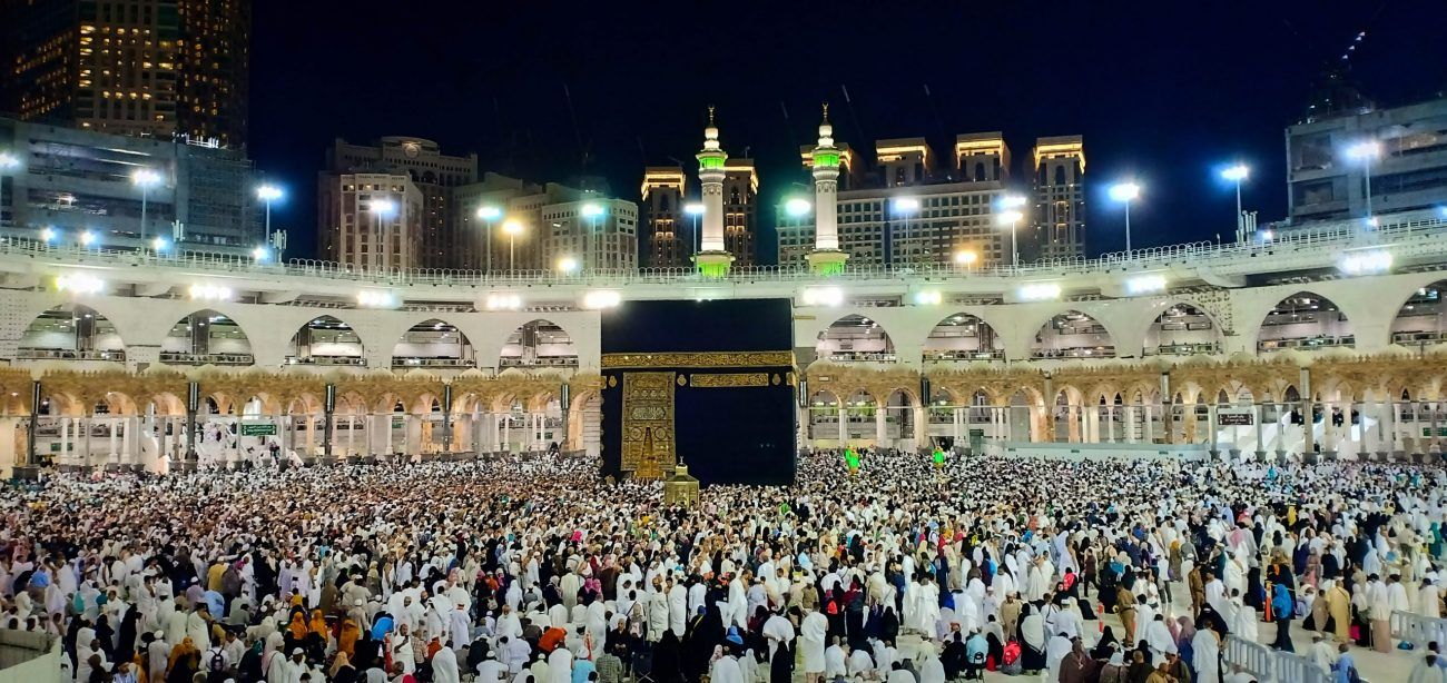 Dear Muslim Ummah! Elect One Leader…If You Can…