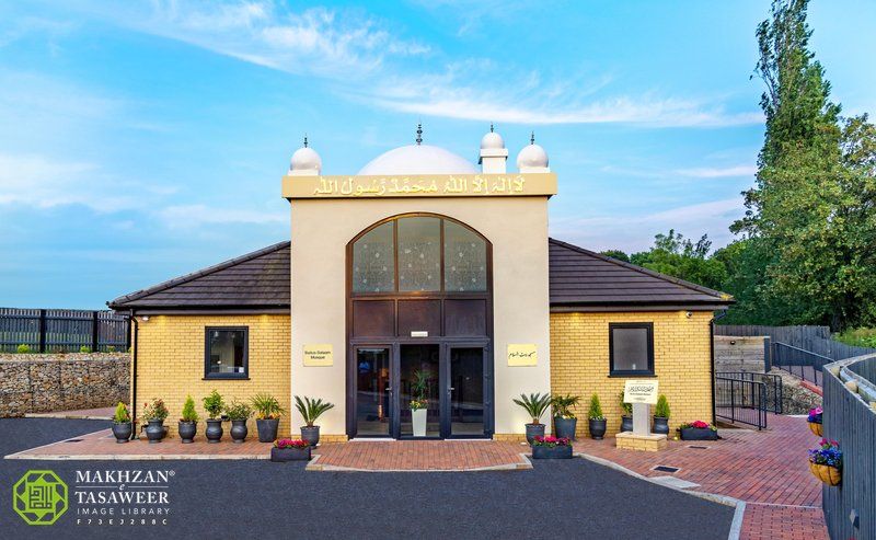 Mosques – Centres of Peace and Religious Freedom