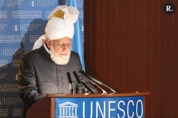 Islamic Principles on Education and Serving Humanity
